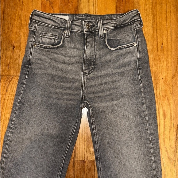 Zara Gray High Rise Ankle Cropped Jeans - Picture 2 of 6